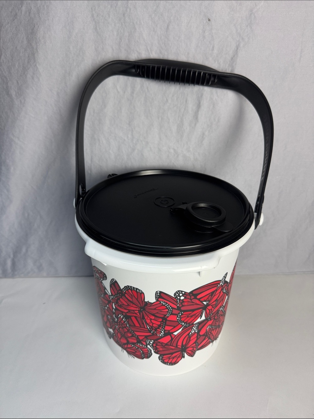Tupperware Butterfly Bucket 5L 5 Qt Red Monarch Carry Bucket New